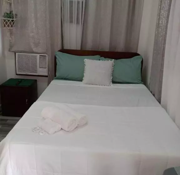 Majatalo Point Gate Inn