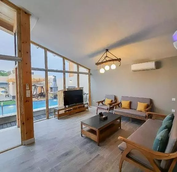 Lomakeskus شاليهات توت الريفية بالطائف