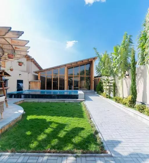 Lomakeskus شاليهات توت الريفية بالطائف