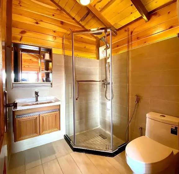 Lomakeskus شاليهات توت الريفية بالطائف