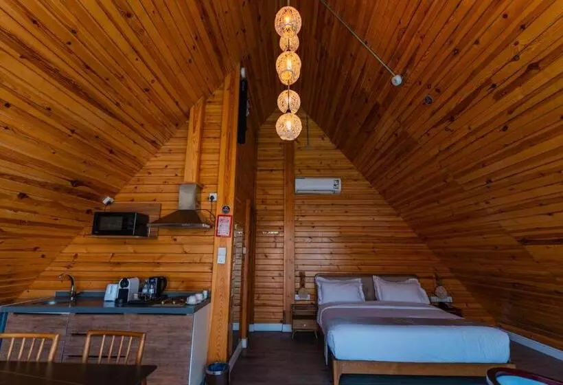 Lomakeskus شاليهات توت الريفية بالطائف