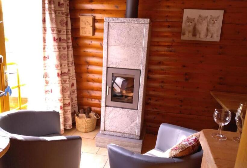 تختخواب و صبحانه Chalet Le Paradou Adults Only