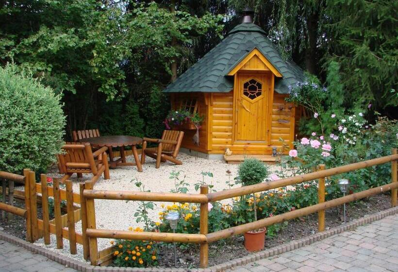 تختخواب و صبحانه Chalet Le Paradou Adults Only