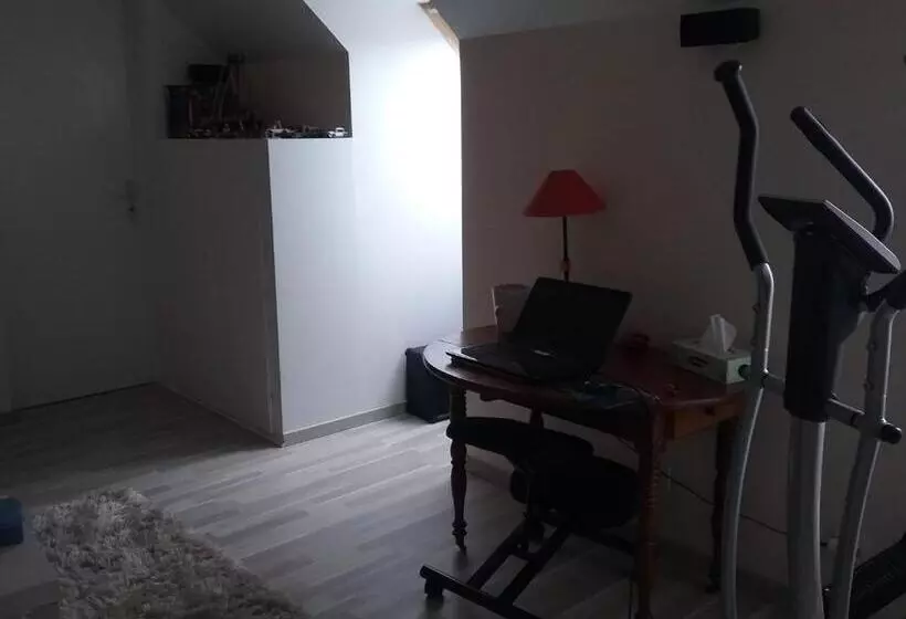 ベッドアンドブレックファースト Chambre Et Salon Vidéo