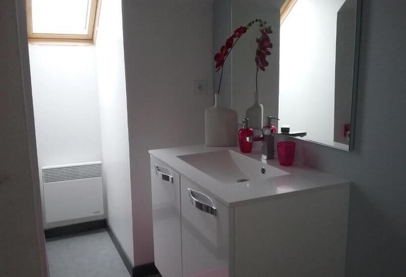 住宿加早餐  Chambre Et Salon Vidéo