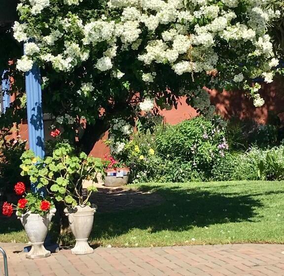 مبيت وإفطار Five Sisters