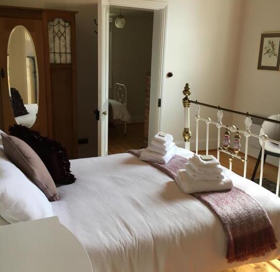 צימר Ravenswood Homestead