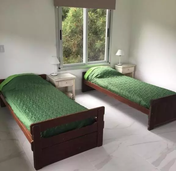 Aamiaismajoitus (B&B) Titanes Pinamar