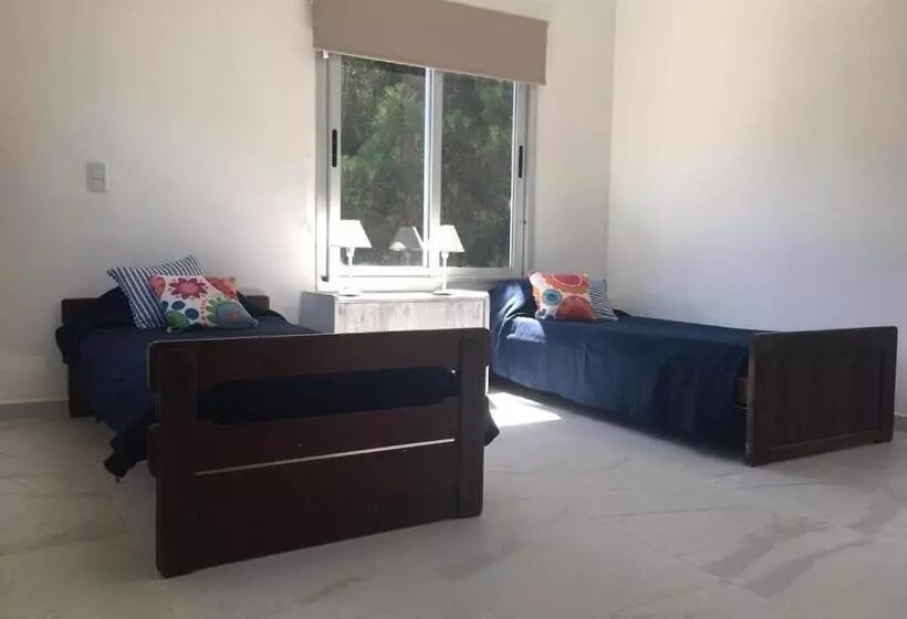 Aamiaismajoitus (B&B) Titanes Pinamar