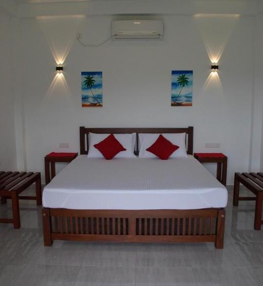 مبيت وإفطار Villa Red Pool