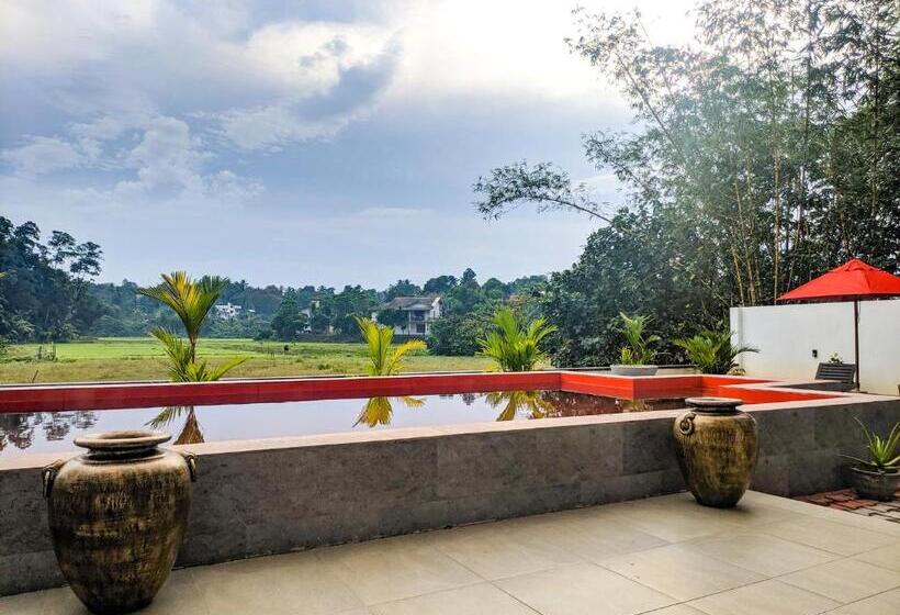 مبيت وإفطار Villa Red Pool