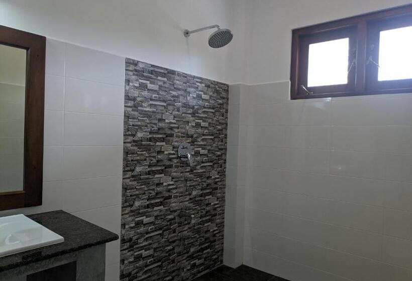 مبيت وإفطار Villa Red Pool