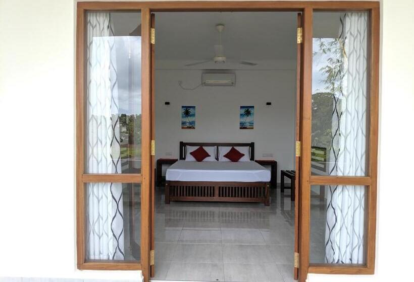 مبيت وإفطار Villa Red Pool