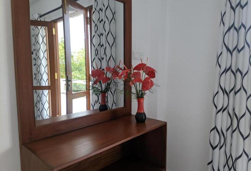 مبيت وإفطار Villa Red Pool