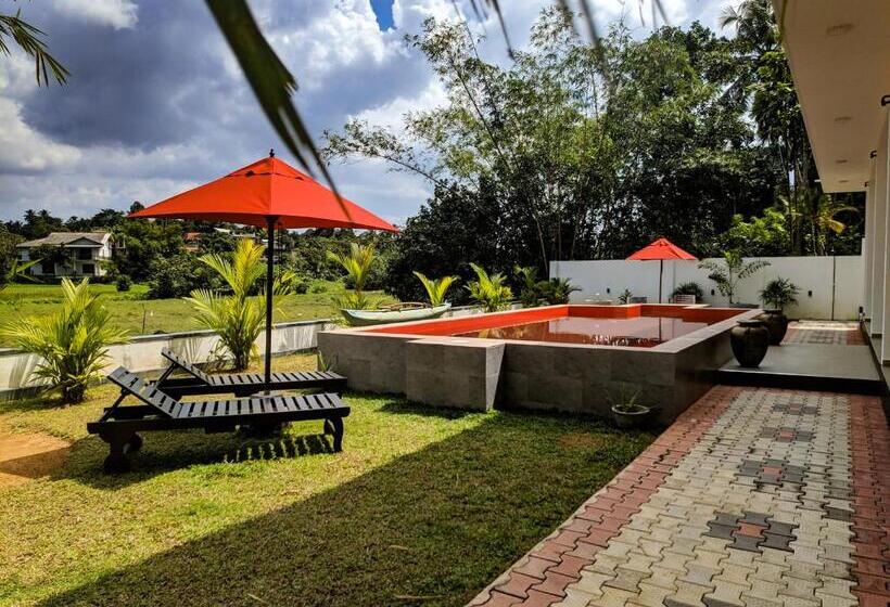 مبيت وإفطار Villa Red Pool