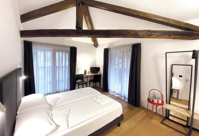 فندق Agriturismo Farmhouse La Barberina