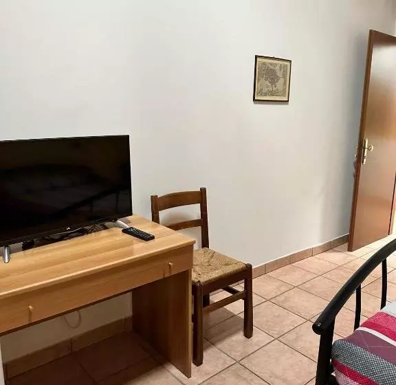 ホテル Agriturismo La Rasdora