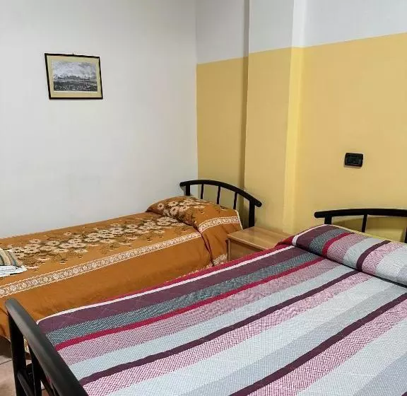 ホテル Agriturismo La Rasdora