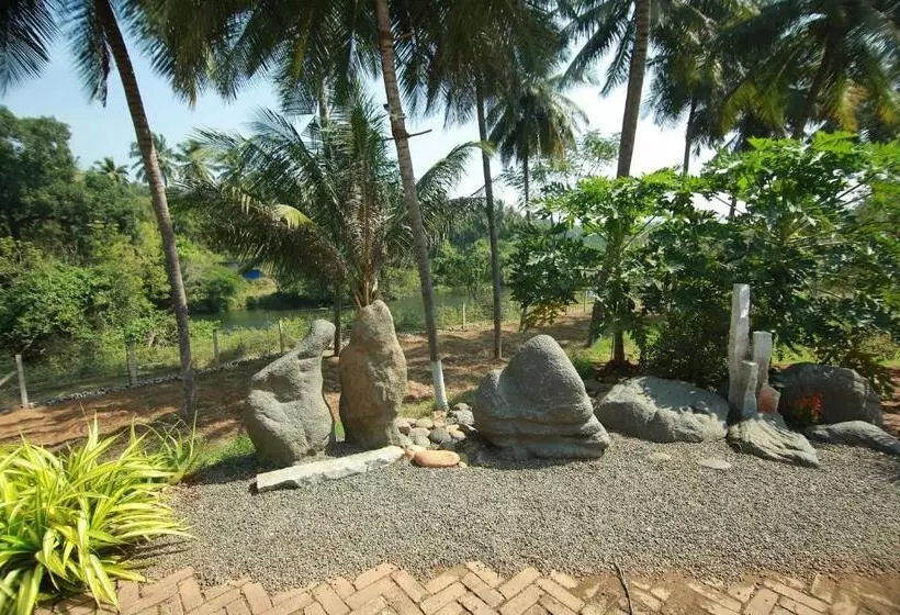 ホテル Atulyam Farm