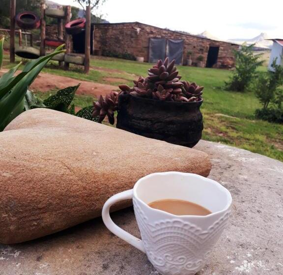 Отель Saffier River Cottage Farmstay