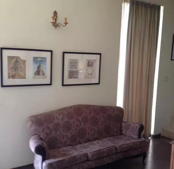 هتل Villa Di Poletta