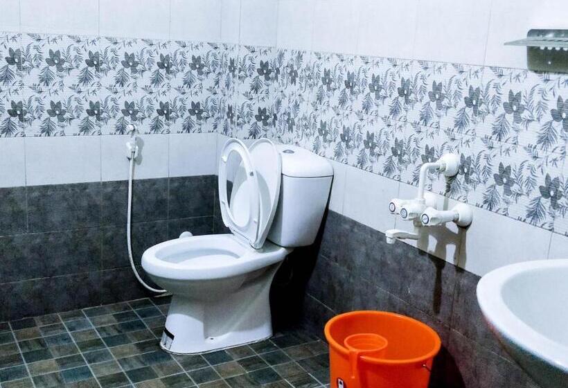 Monsoon Cabin Hostel