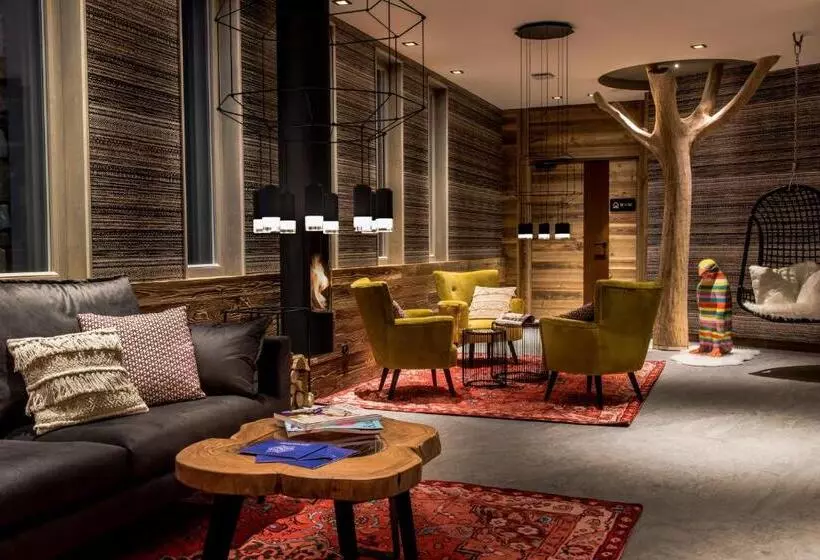 Montana Lodge