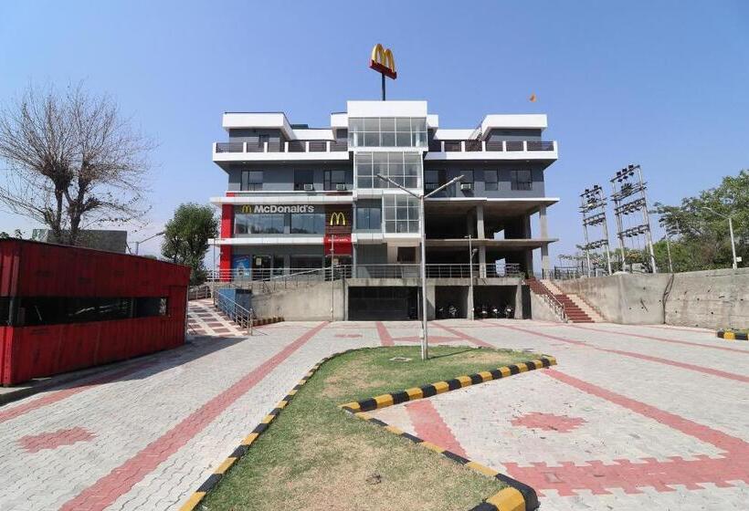 Oyo Hotel Asia Grand