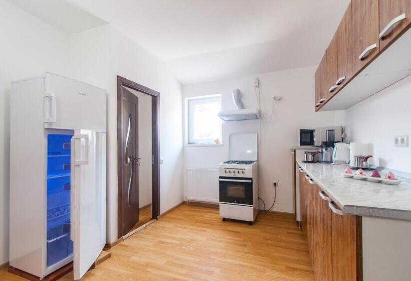 پانسیون Casa Arbo