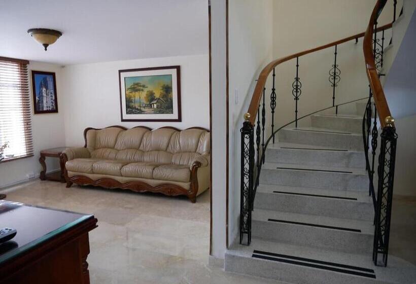 بنسيون Casa Hostal Sweet Home