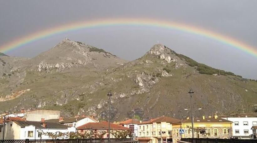 Пансион Hostal Bar Stop