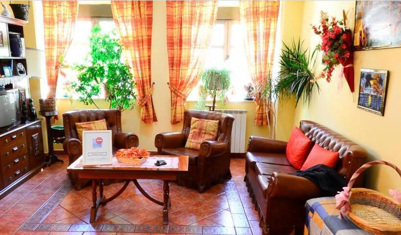 Пансион Hostal Bar Stop