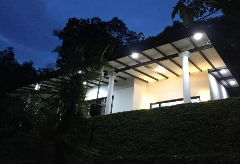 Majatalo Kandyan Lounge