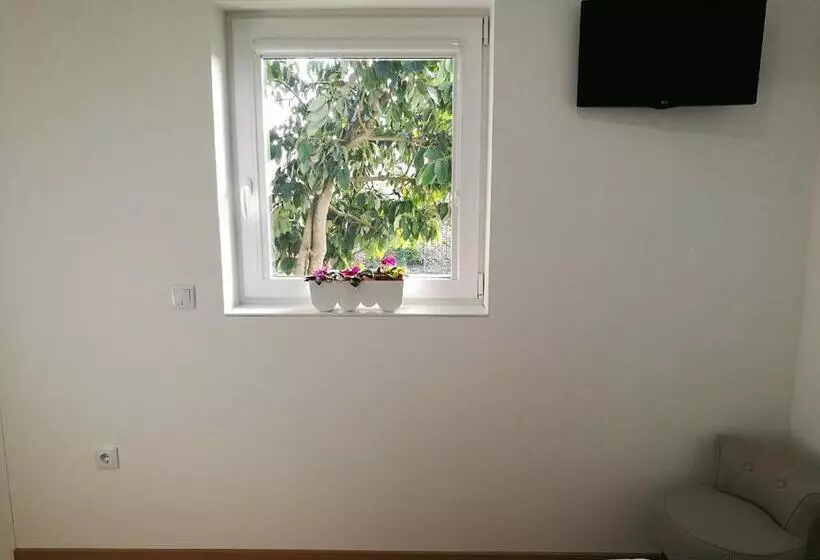 ペンション Vitória S House