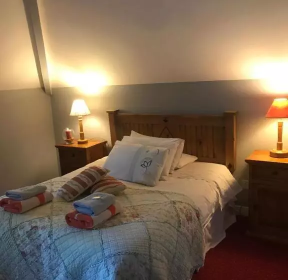 Aurora House Bed And Breakfast