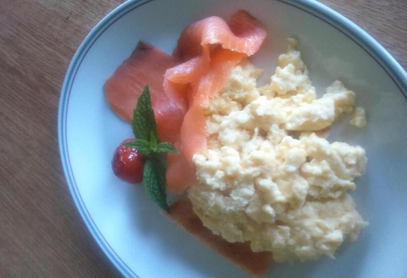 Aurora House Bed And Breakfast