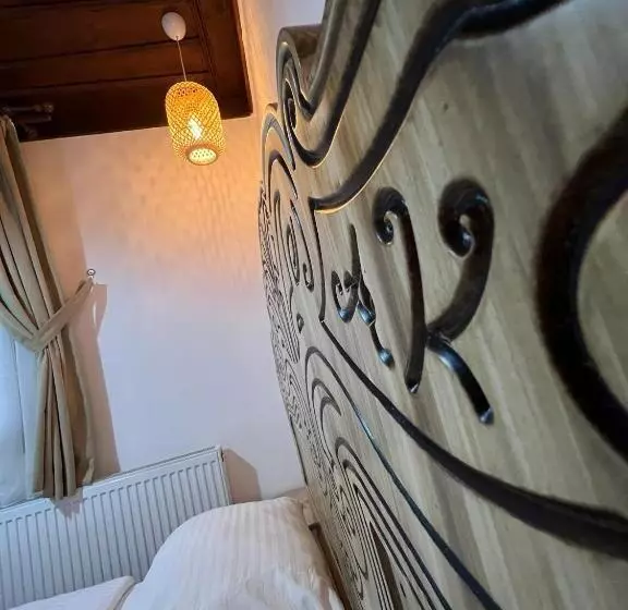 تختخواب و صبحانه Albayrak Konağı Otel