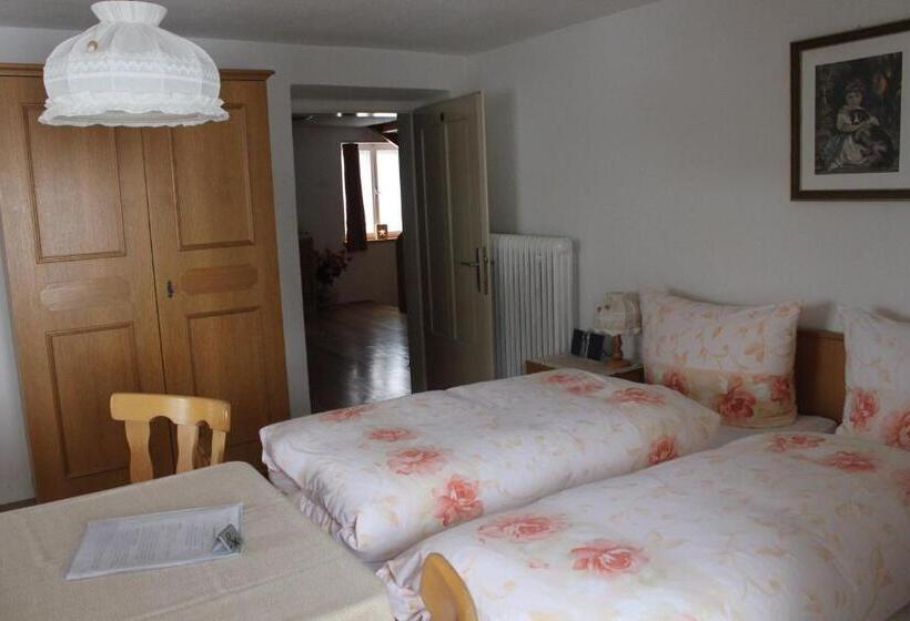 تختخواب و صبحانه Sonnberg