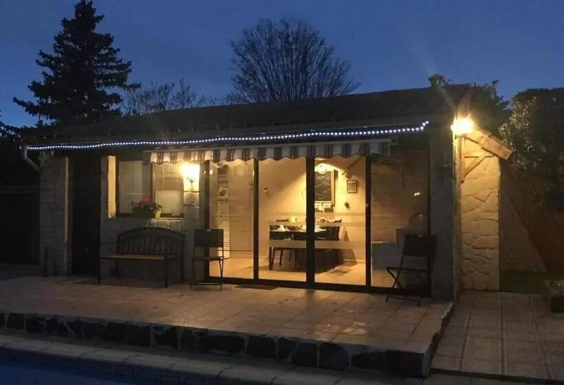 Aamiaismajoitus (B&B) Villa Escandia