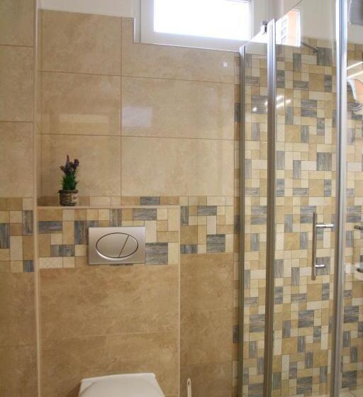 تختخواب و صبحانه Zenit Panzió