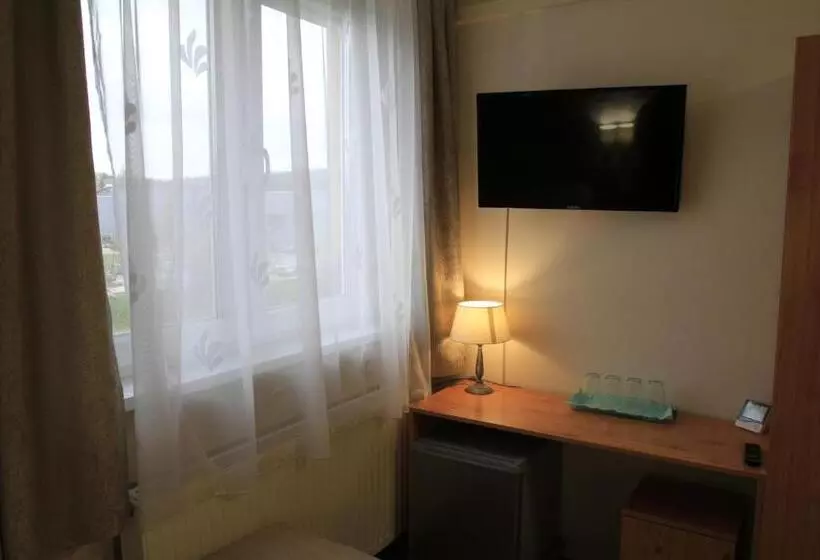 Aamiaismajoitus (B&B) Zenit Panzió