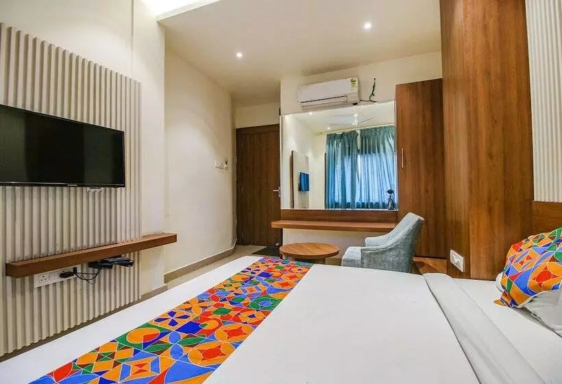 Fabhotel Royal Palace Ii