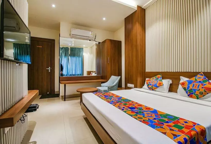 Fabhotel Royal Palace Ii