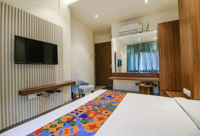 Fabhotel Royal Palace Ii