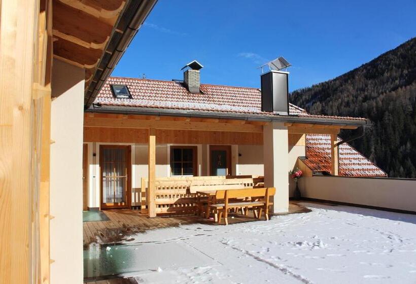 酒店 Almresidenz Unterrain Zum Hartl  1 Km By Car Distance Ski Slopes Kronplatz