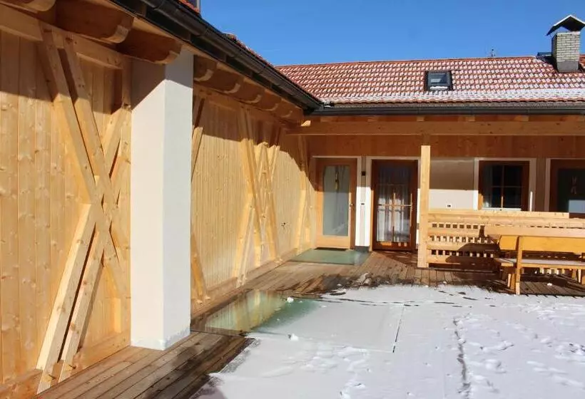 ホテル Almresidenz Unterrain Zum Hartl  1 Km By Car Distance Ski Slopes Kronplatz