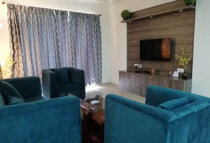 Hotel Apartel By Aarin   Oragadam