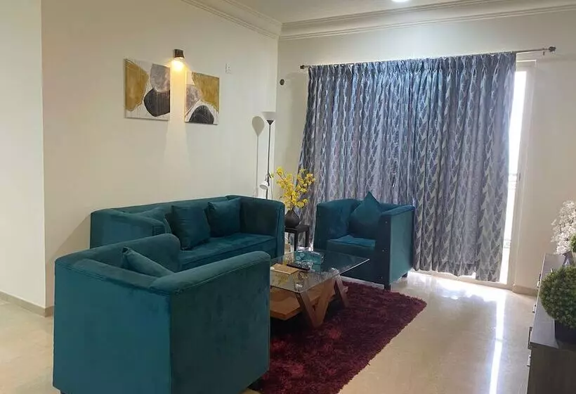 Hotelli Apartel By Aarin   Oragadam