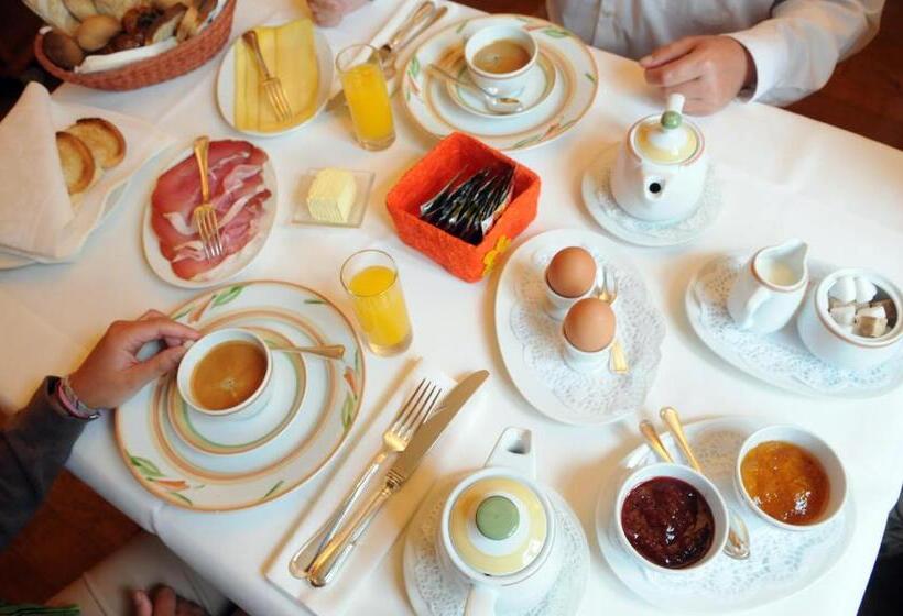 בית מלון כפרי Chateau De Strainchamps