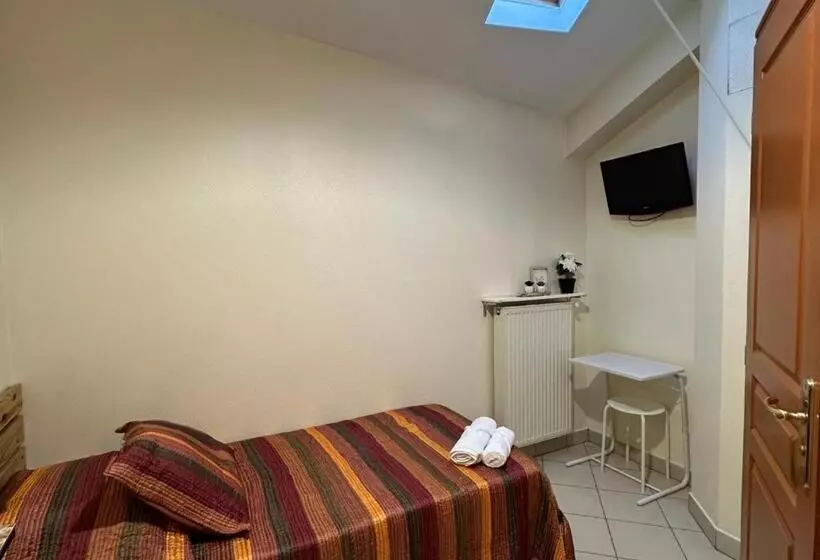 Hotelli Hôtel Victor Hugo